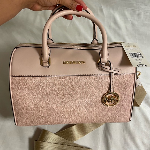 Michael Kors women Medium Duffel Satchel bag. Handbag purse and crossbody NEW. - Picture 6 of 16